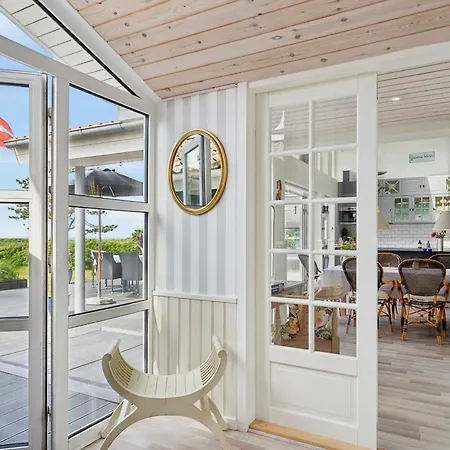 Fantastic Summer House With Sea View * 에벨토프트
