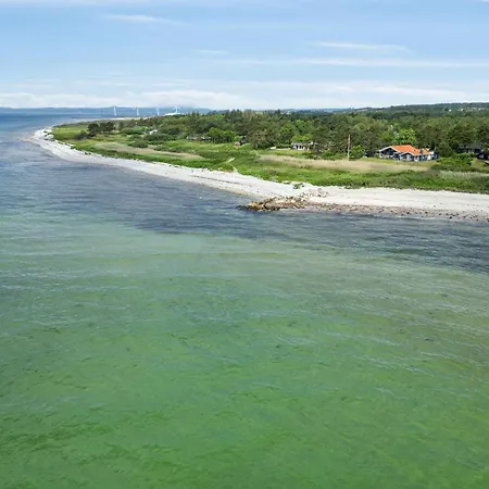 Fantastic Summer House With Sea View Holiday home